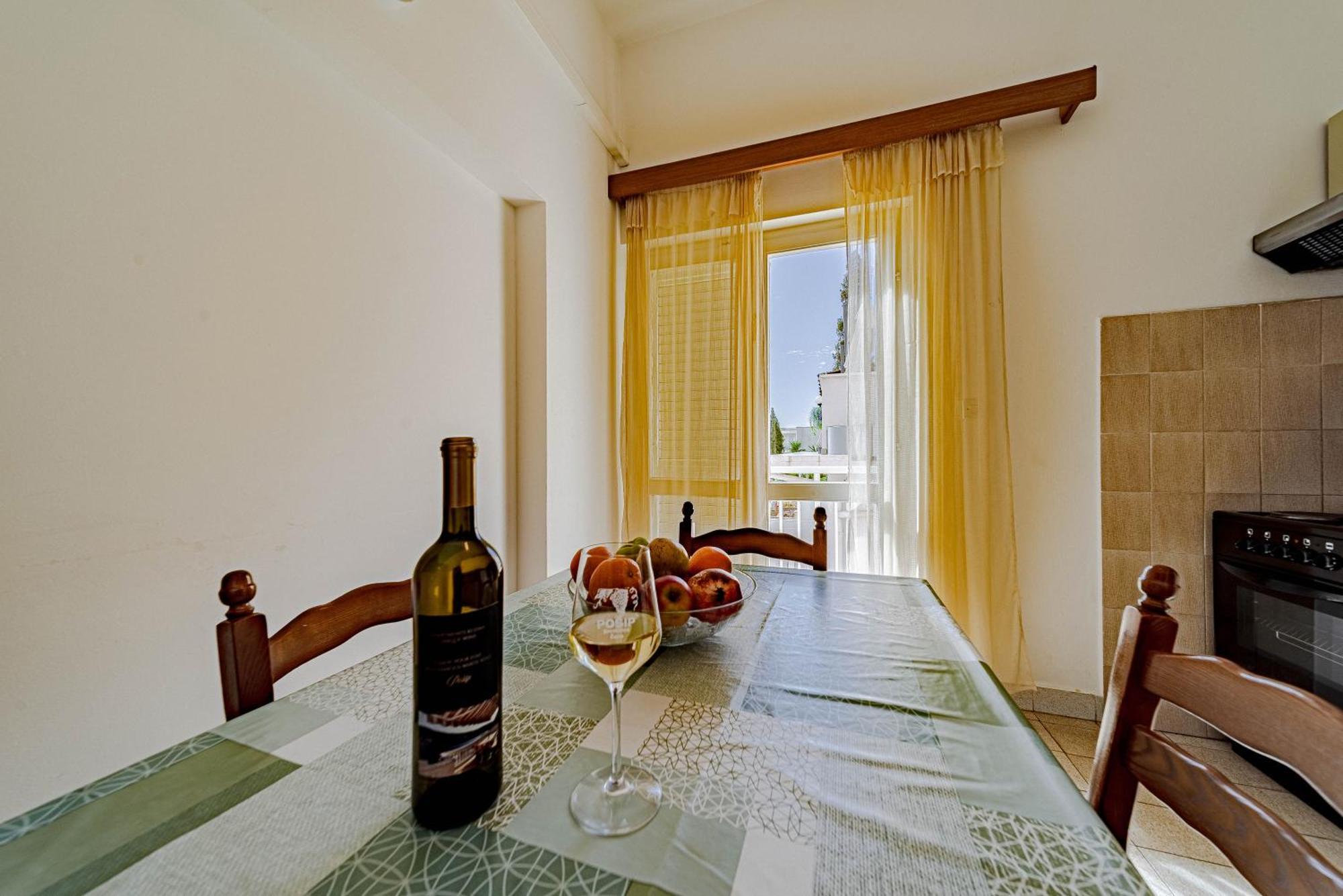 Apartments Kuzma Smokvica  Екстериор снимка