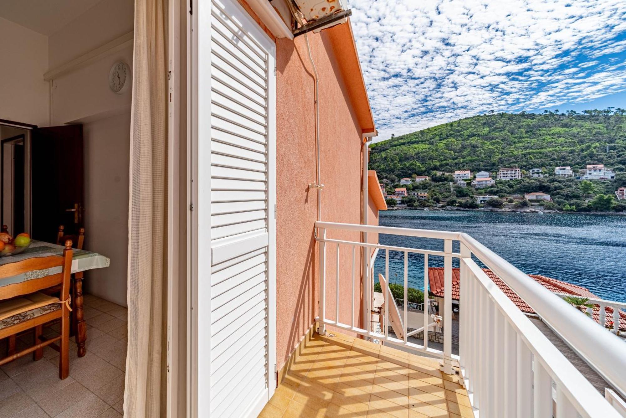 Apartments Kuzma Smokvica  Екстериор снимка