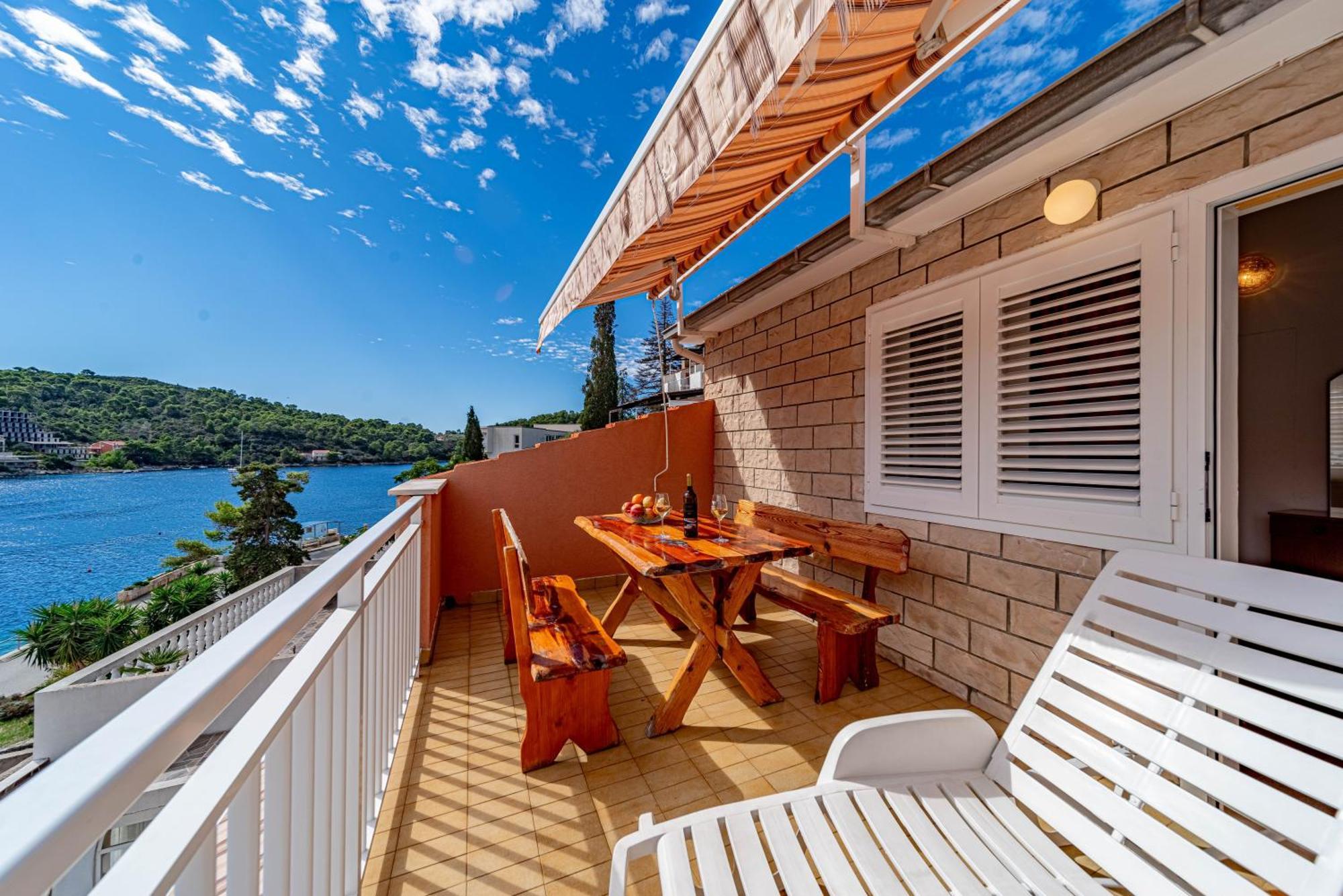 Apartments Kuzma Smokvica  Екстериор снимка