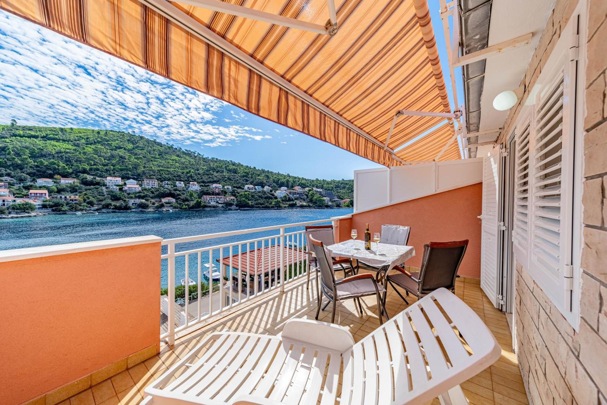Apartments Kuzma Smokvica  Екстериор снимка